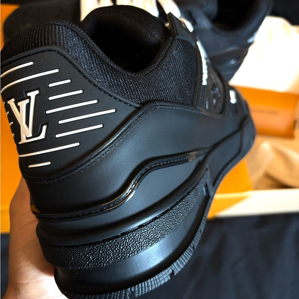 Louis Vuitton Men's Black and White Sneakers - Picture 5 of 6